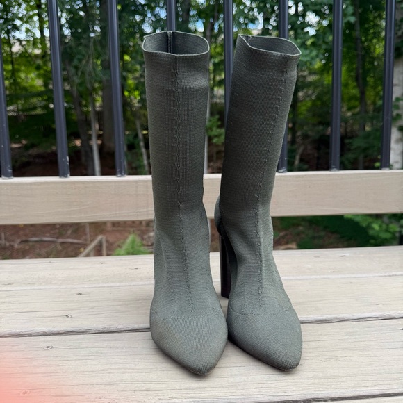 Yeezy Season 2 Knit Sock Ankle Military Boots in Dark Olive size 39 - Picture 5 of 16